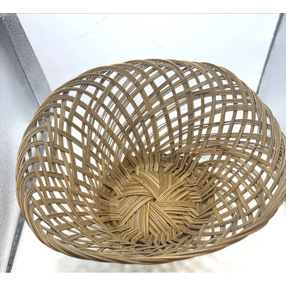 Lot Of 9 Vintage Bread Baskets Graduated Sizes Square Round Bottom Country Farm